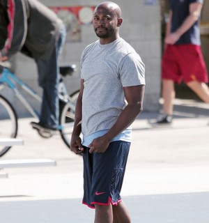 TayeDiggsFIGHTSOFFaManWhoTriedToBreakIntoHisHouseLastNight